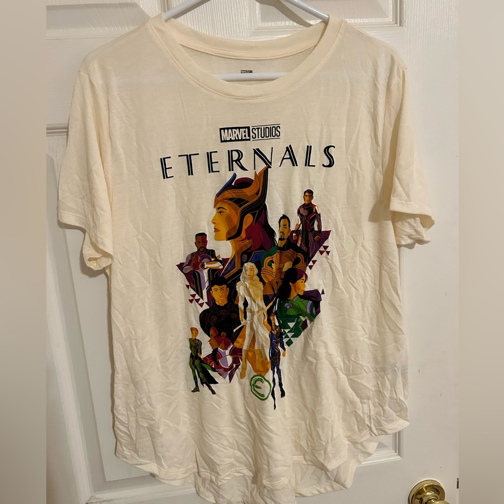 Juniors T-shirt